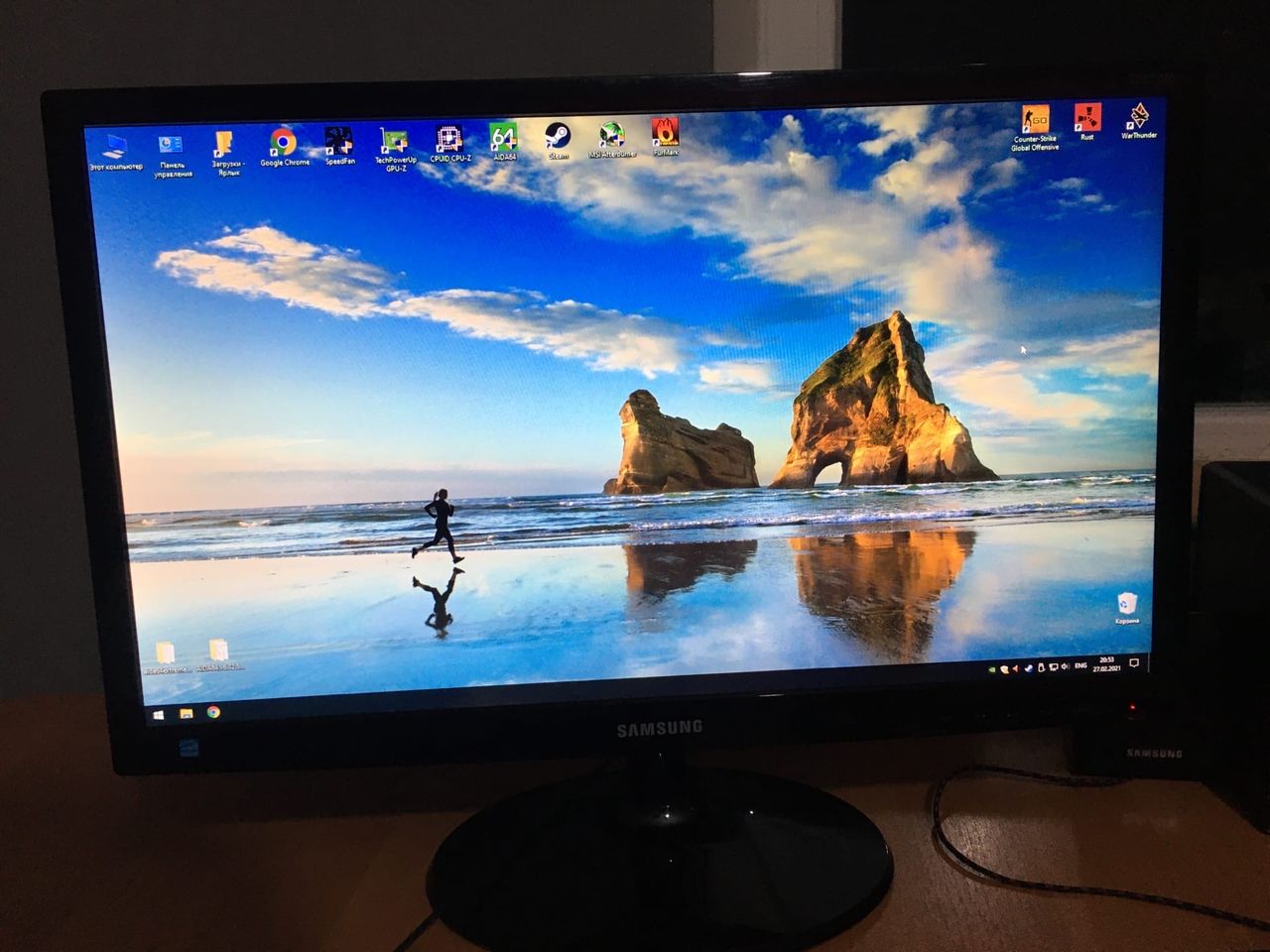 Монитор Samsung 24 дюйма FullHD