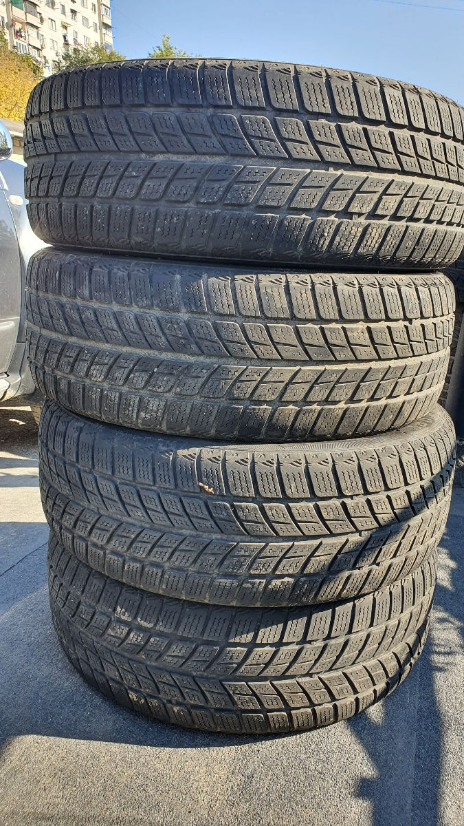 235/55 R20 foto 2