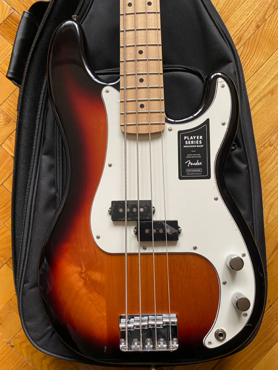 Fender Player Series P-Bass MN 3TS foto 0