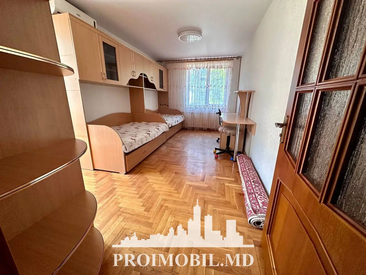 Apartament cu 3 camere, 105 m², Botanica, Chișinău foto 3