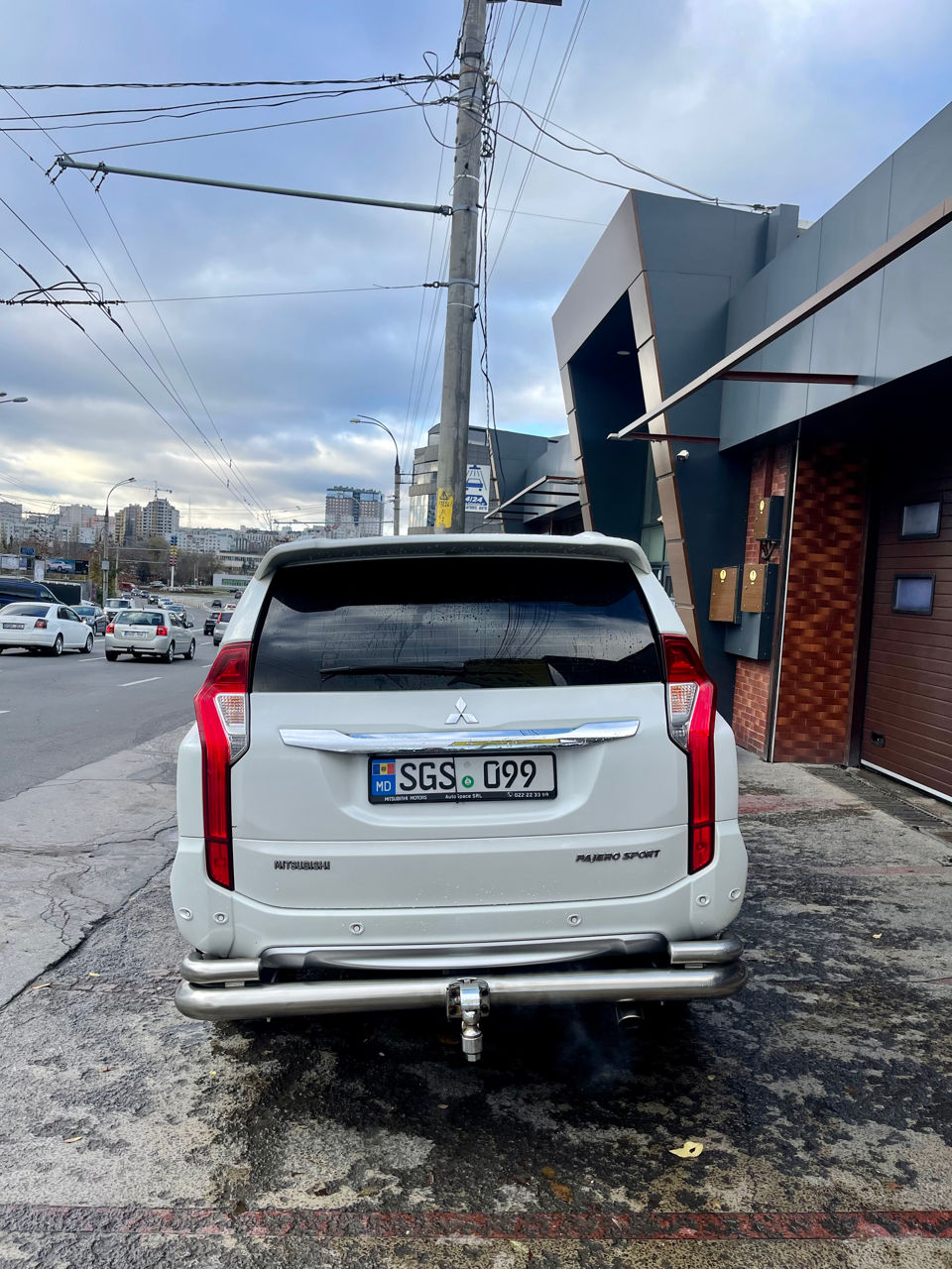 Mitsubishi Pajero Sport foto 2