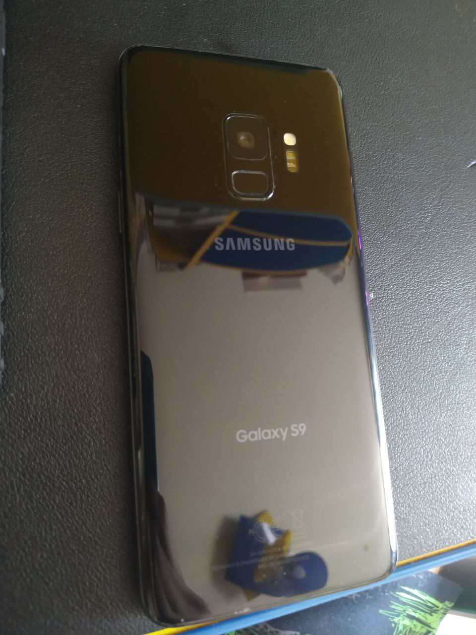 Продам телефон состояние нового 9/10 samsung s9+2 чехла (брони и классика)+ состояние защитки6/10