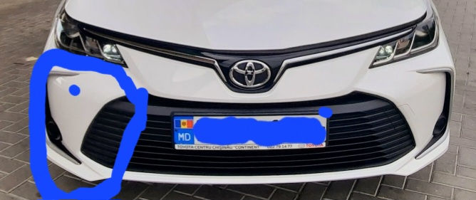 Vînd bamper Toyota Corola E 21 foto 0