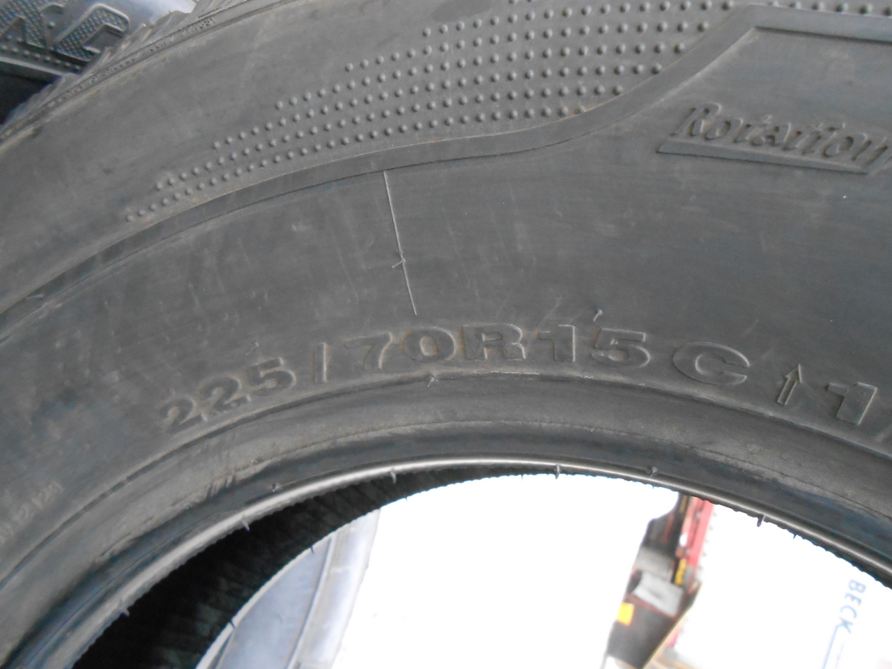225/70 R15C Kumho