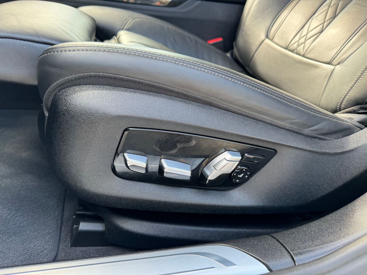 BMW 7 Series foto 10