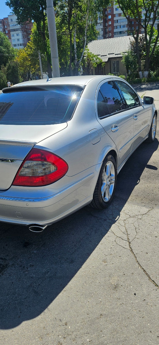 Mercedes E-Class foto 5