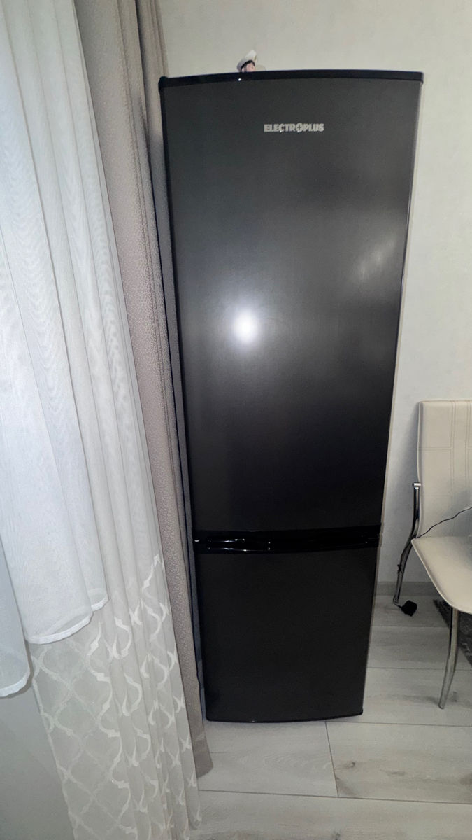 Frigider Electroplus foto 1