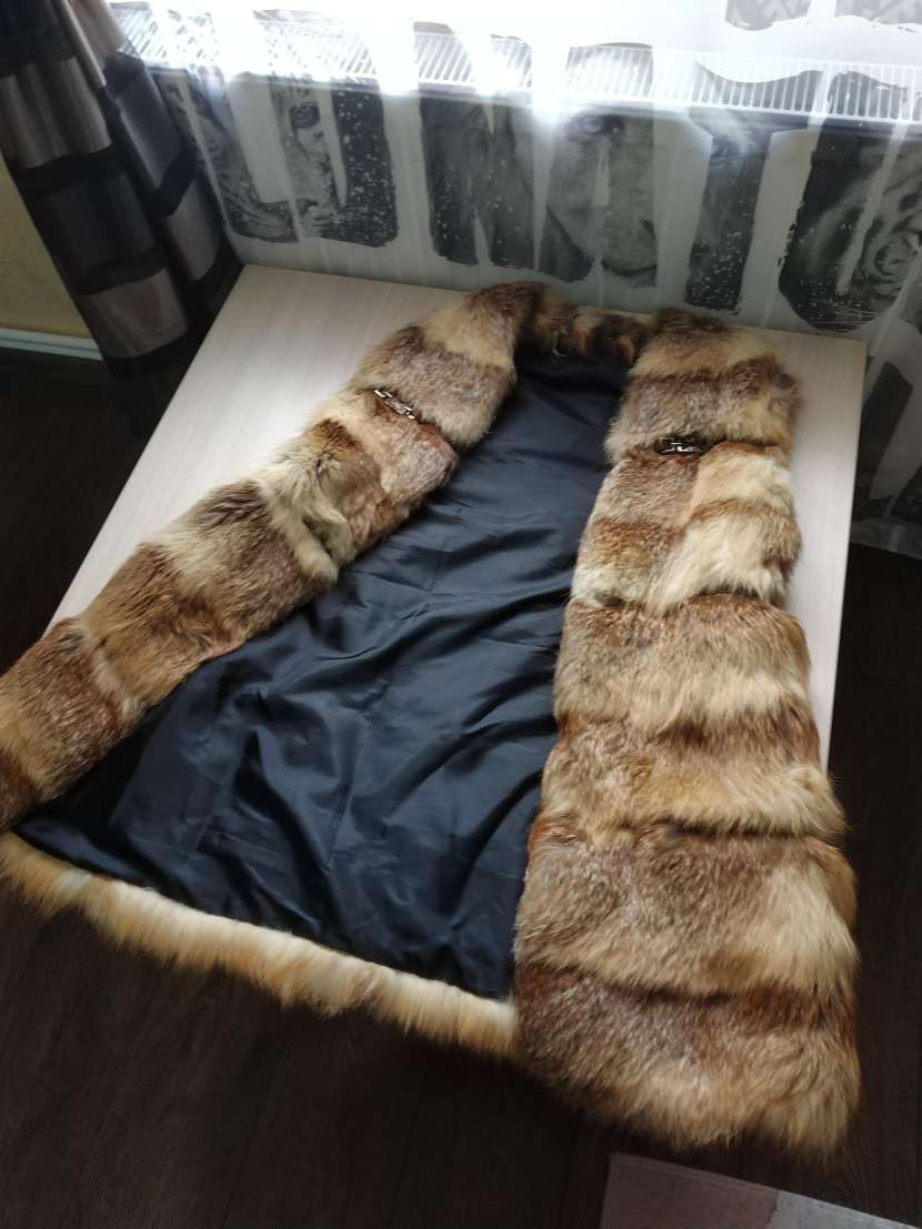 Жилетка натуральный мех лисы