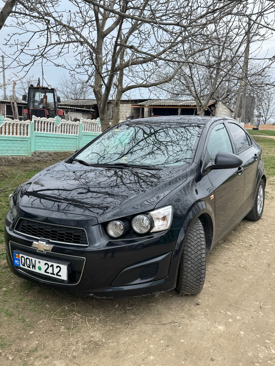 Chevrolet Aveo фото 6
