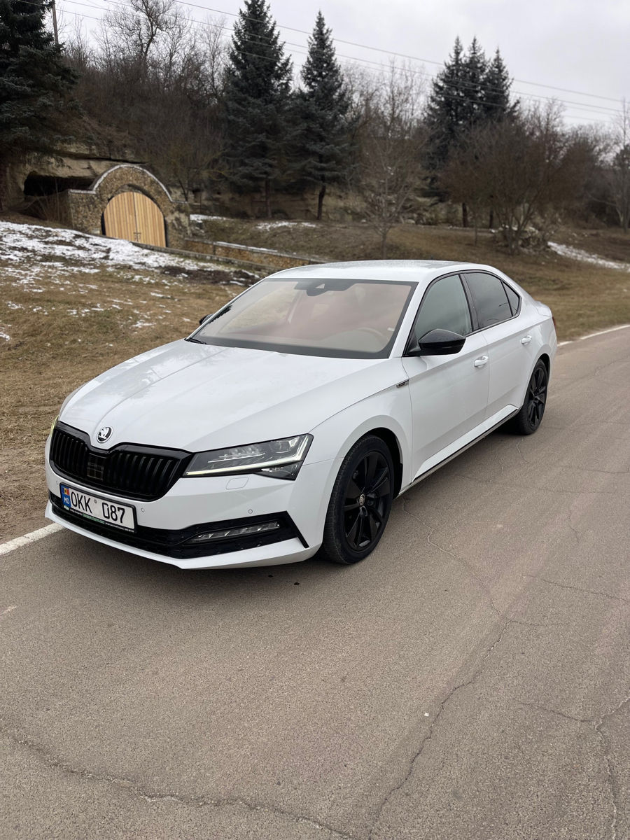 Skoda Superb foto 0