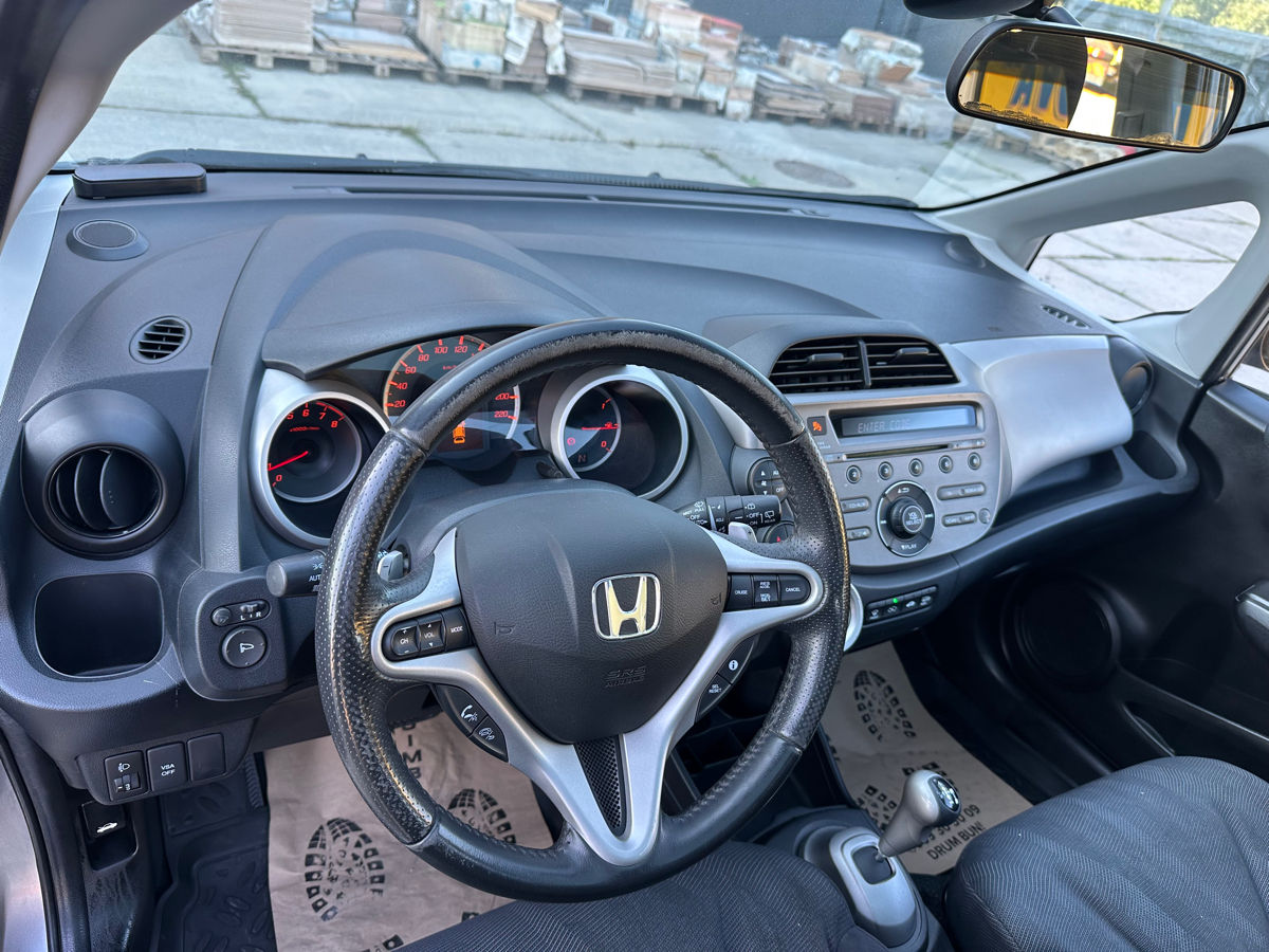 Honda Jazz foto 7