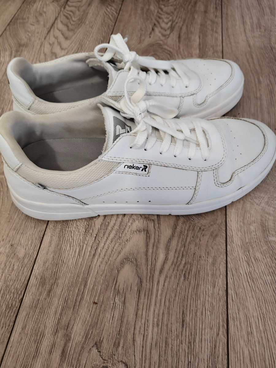 Adidași albi Rieker - 549lei foto 0