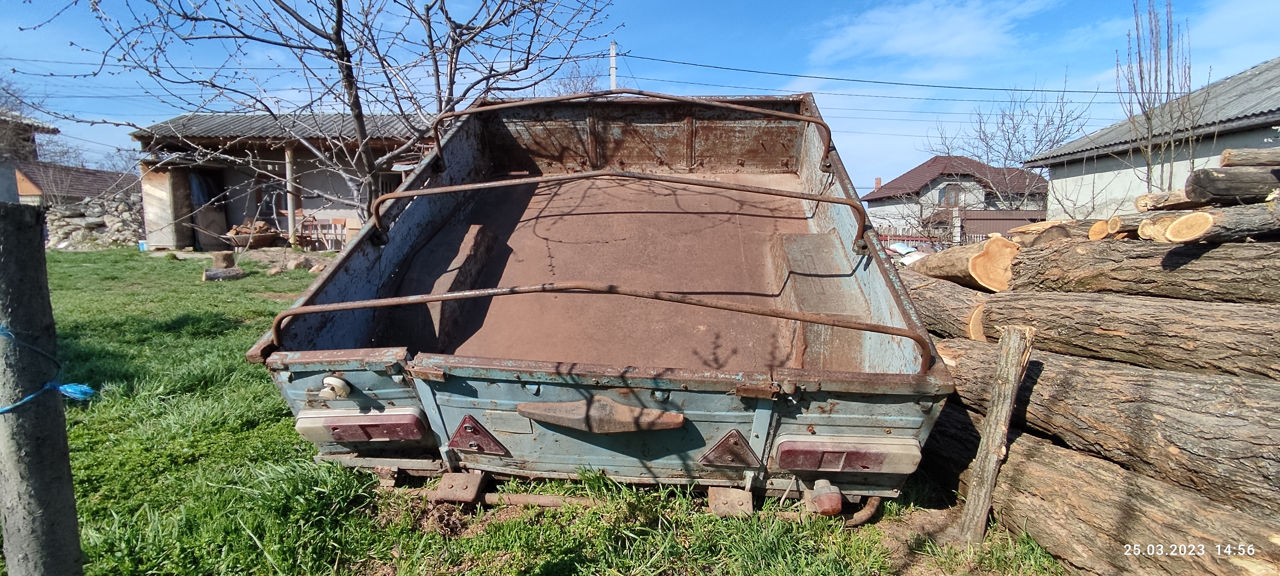 Легковой прицеп