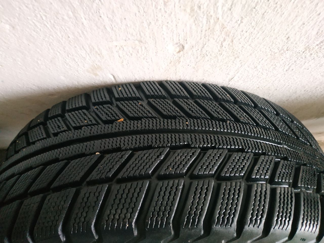 Продам диски с резиной 4/108