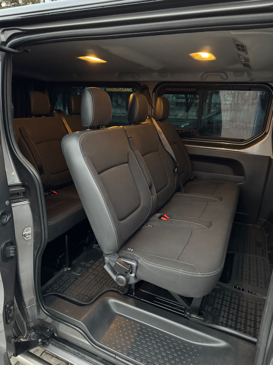 Opel Vivaro фото 5