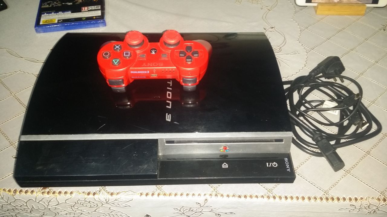 продам ps3 прошитую