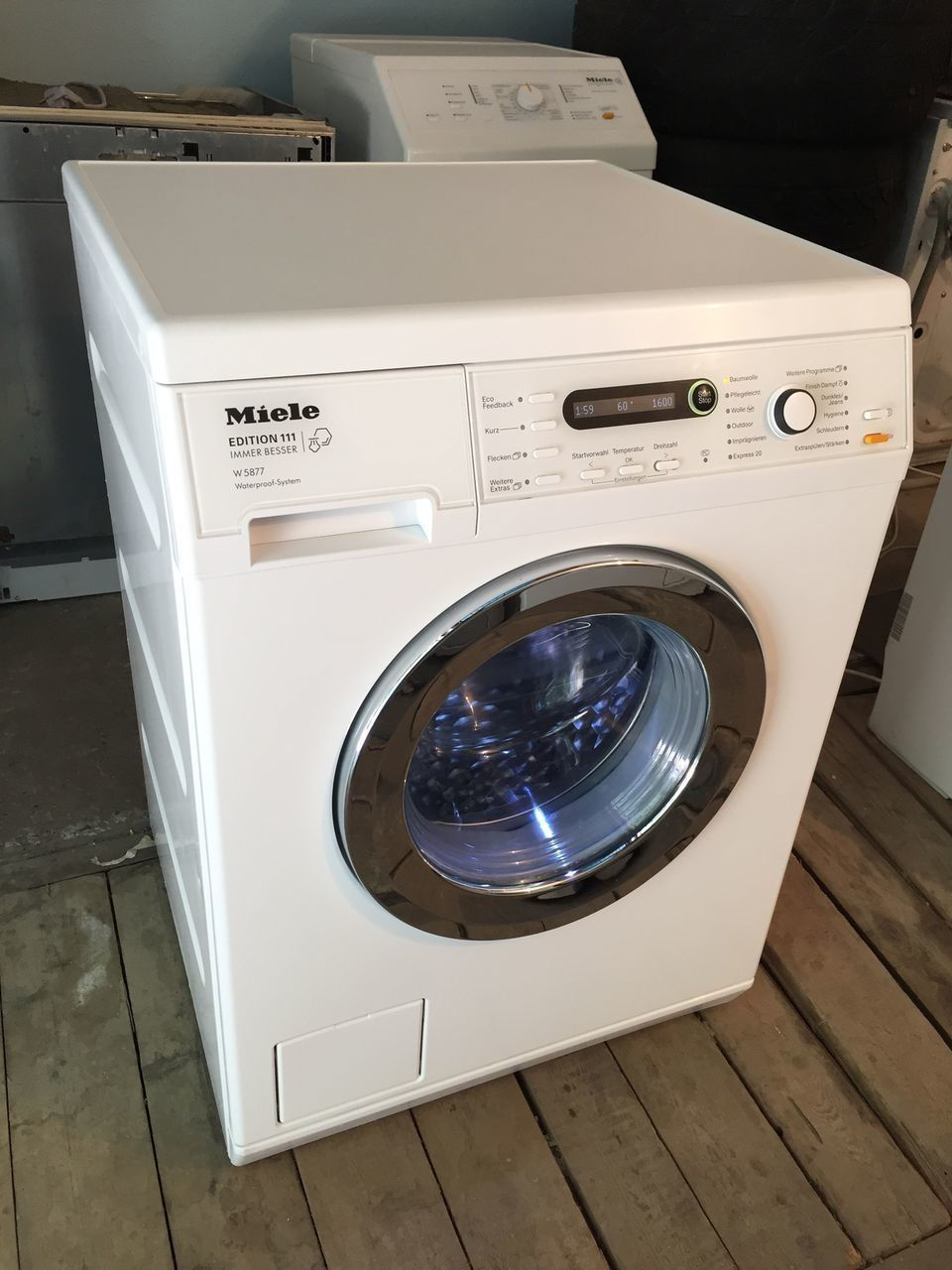 Стиральная машина Miele 111 с парогенератором фото 5