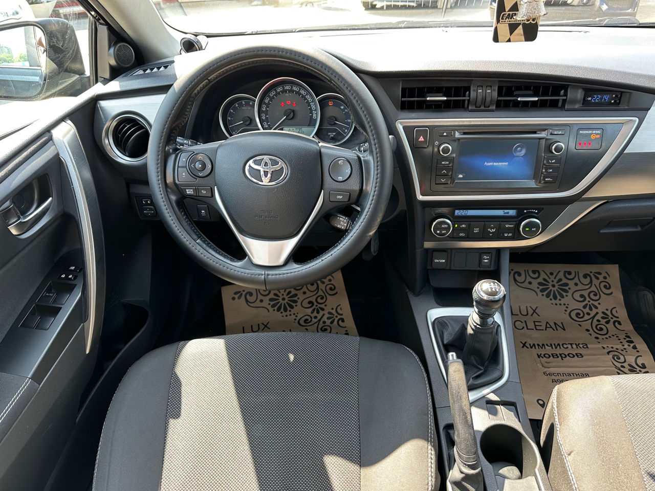 Toyota Auris foto 10