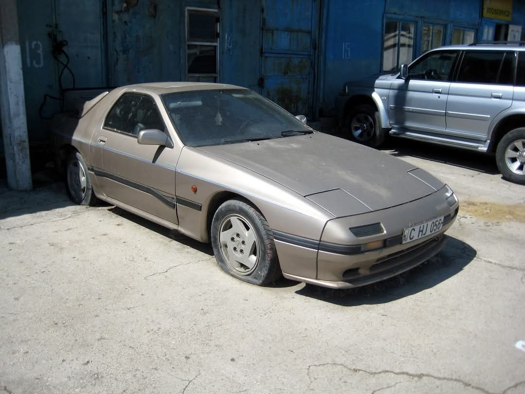 MazdaRX-7