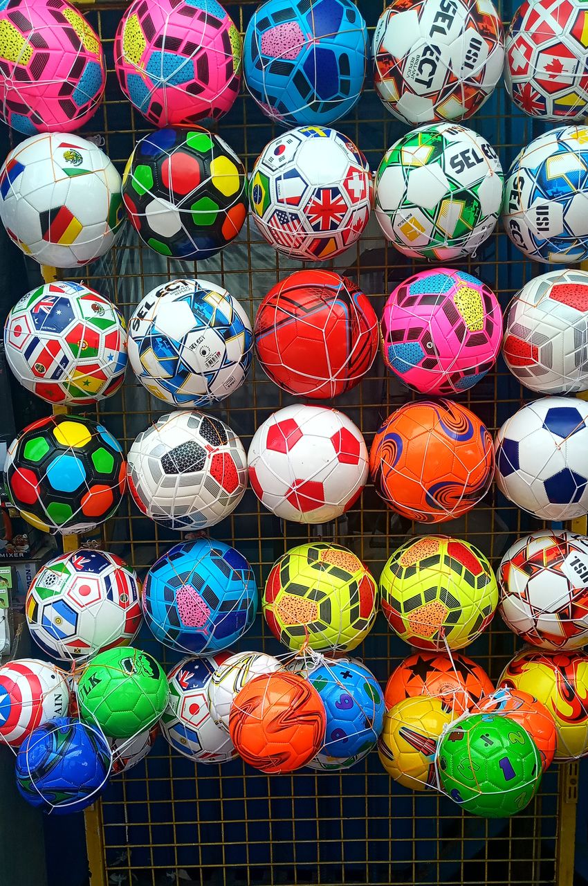 Самые крутые мячи. Футбольный мяч. Самые крутые футбольные мячи. Красивые мячики. Футбольные мячи недорогие.