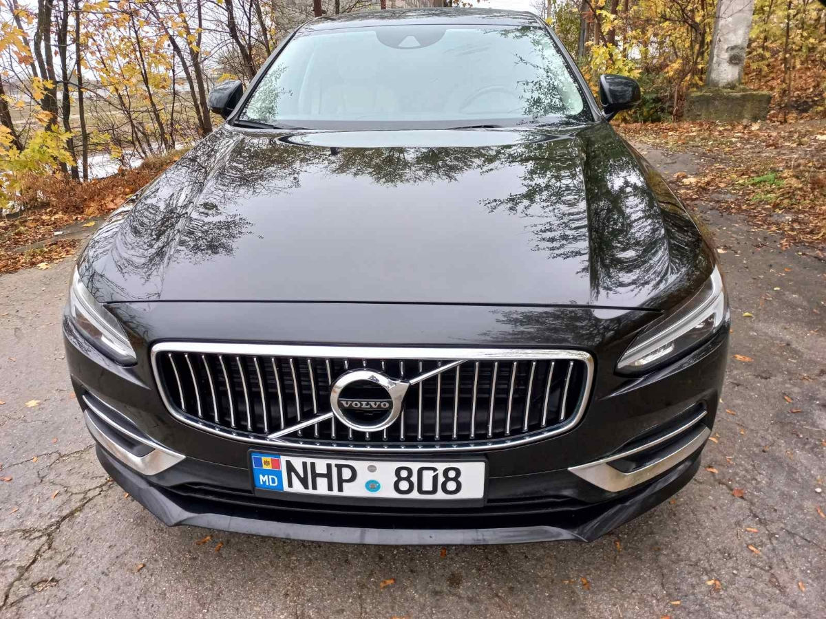 Volvo S90 foto 0