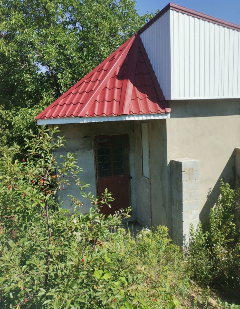 Casă 50 m² pe teren 8 ari