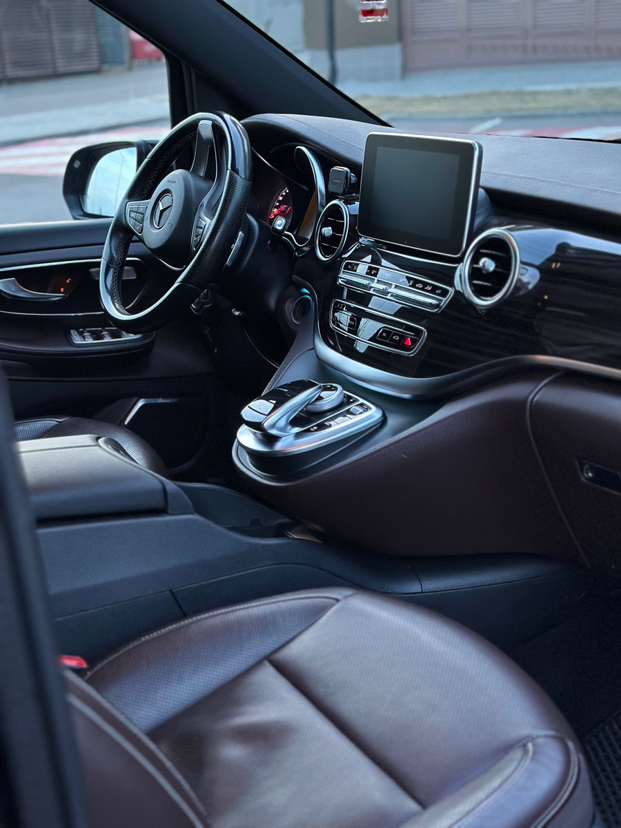 Chirie Mercedess-Benz V- Class foto 3