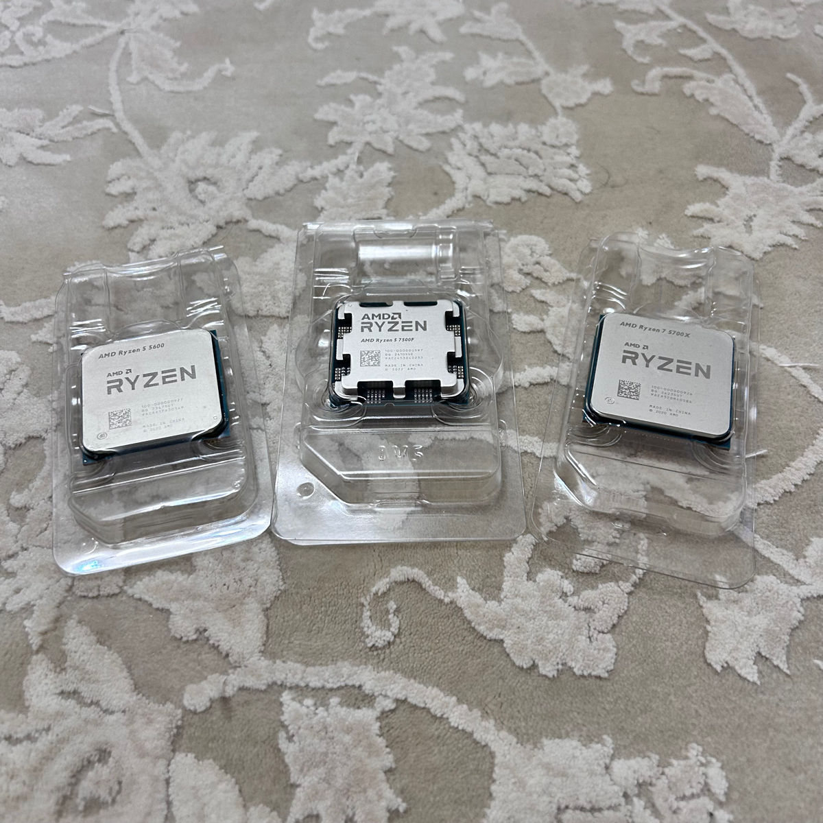 Ryzen 9 5900X Ryzen 9 3900X Ryzen 7 5700X3D Ryzen 7 5800X Ryzen 7 5700X Ryzen 7 8700F Ryzen 5 9600X  foto 5