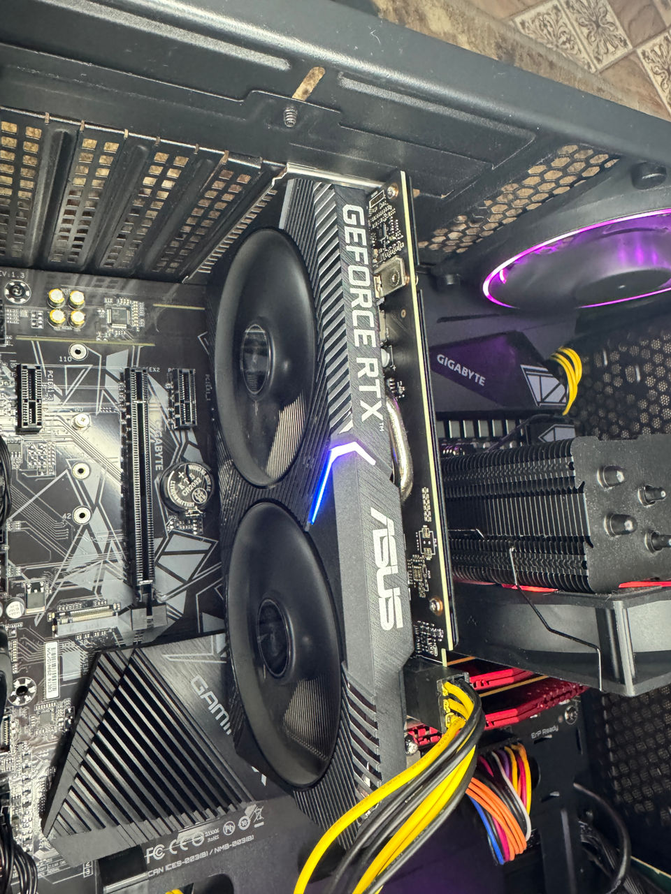RTX 3050 Ryzen 5 5600X foto 4