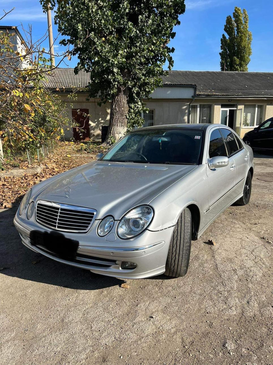 Mercedes w211 foto 2