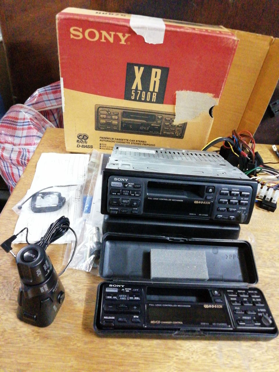 Кассетная автомагнитола Sony+ Panasonic MP3