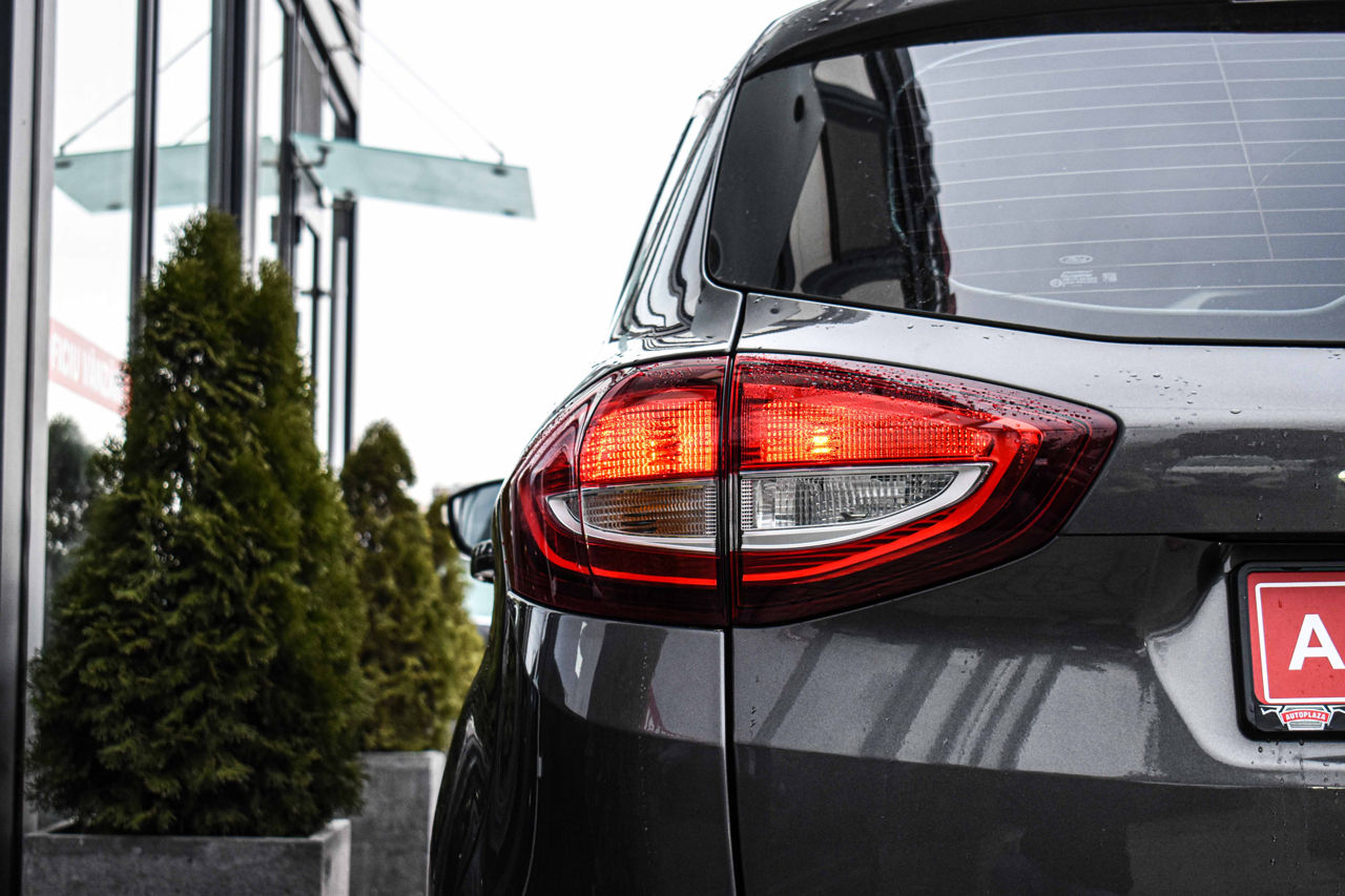 Ford C-Max foto 14