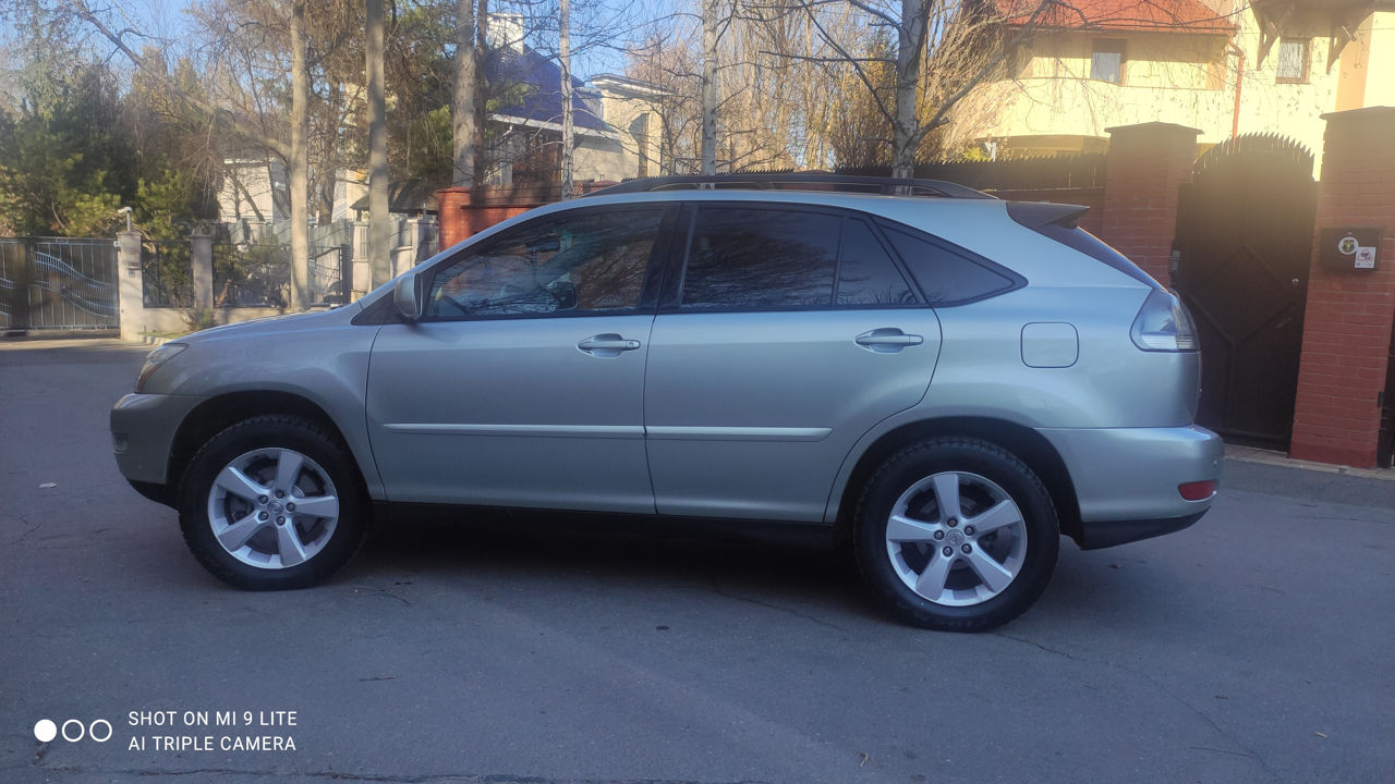 Lexus RX Series фото 4