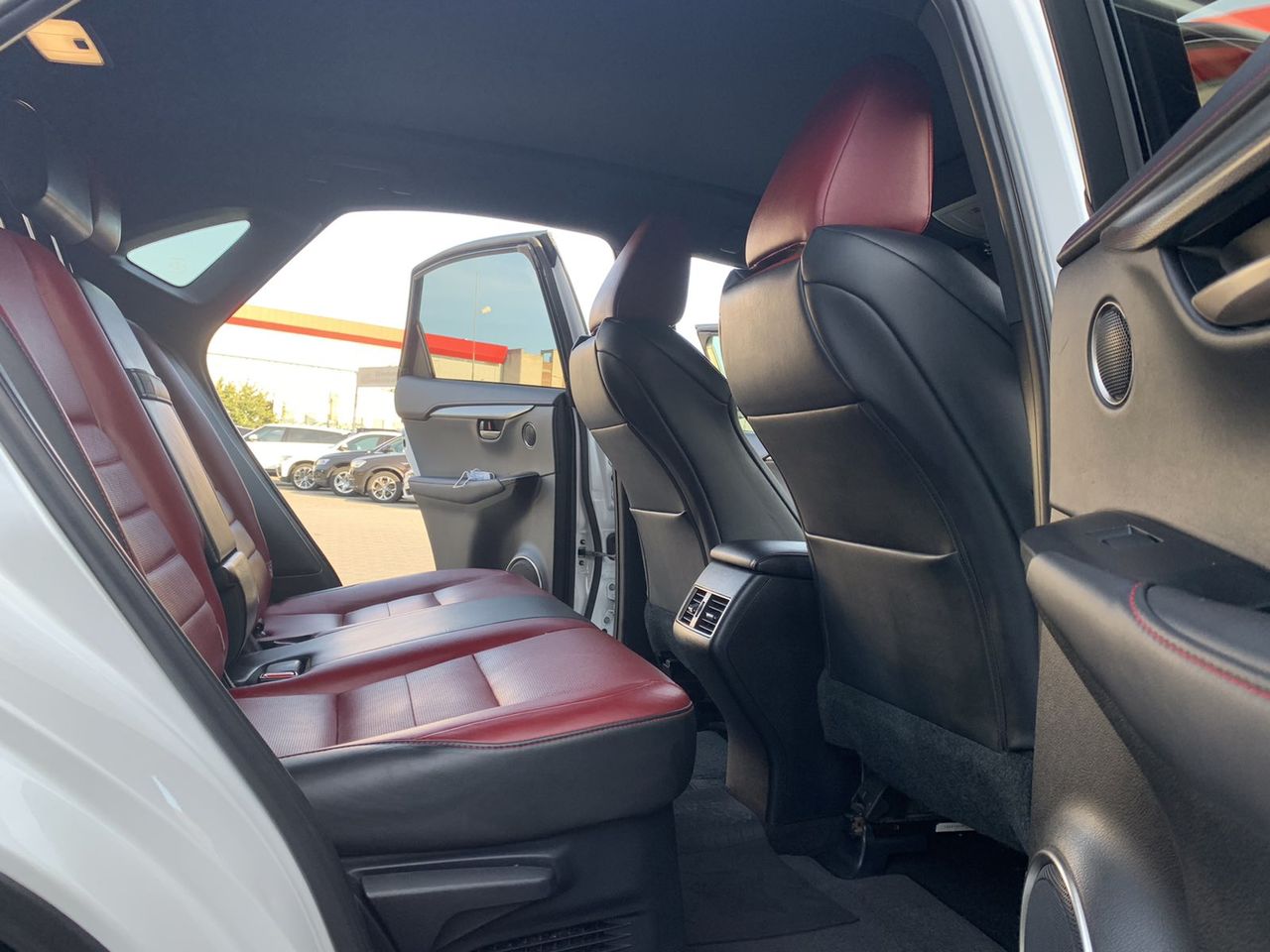 Lexus NX Series foto 14