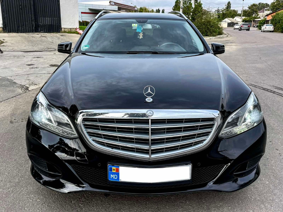 Mercedes E-Class foto 2