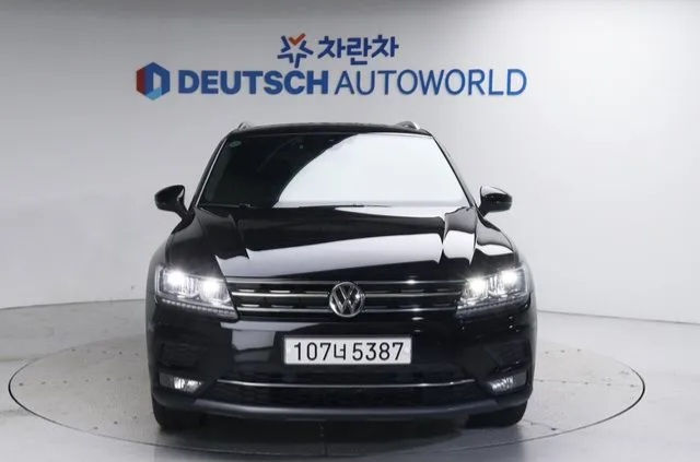 Volkswagen Tiguan foto 2