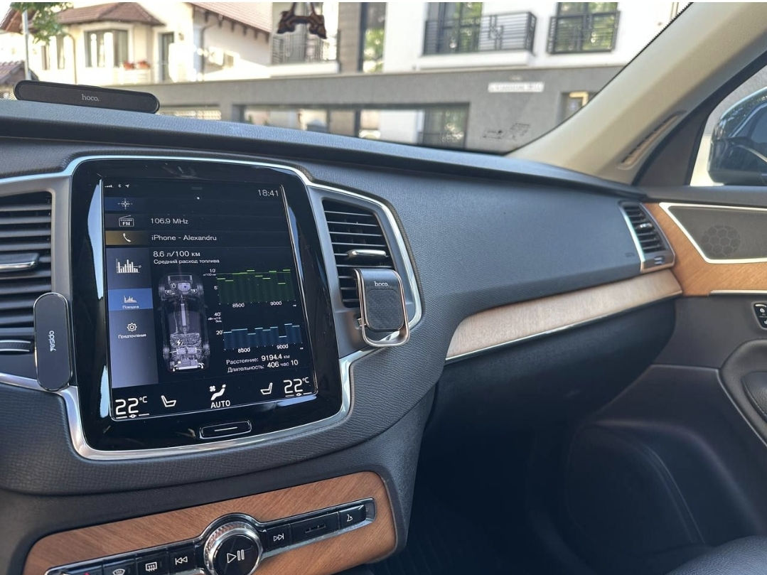 Volvo XC90 foto 18