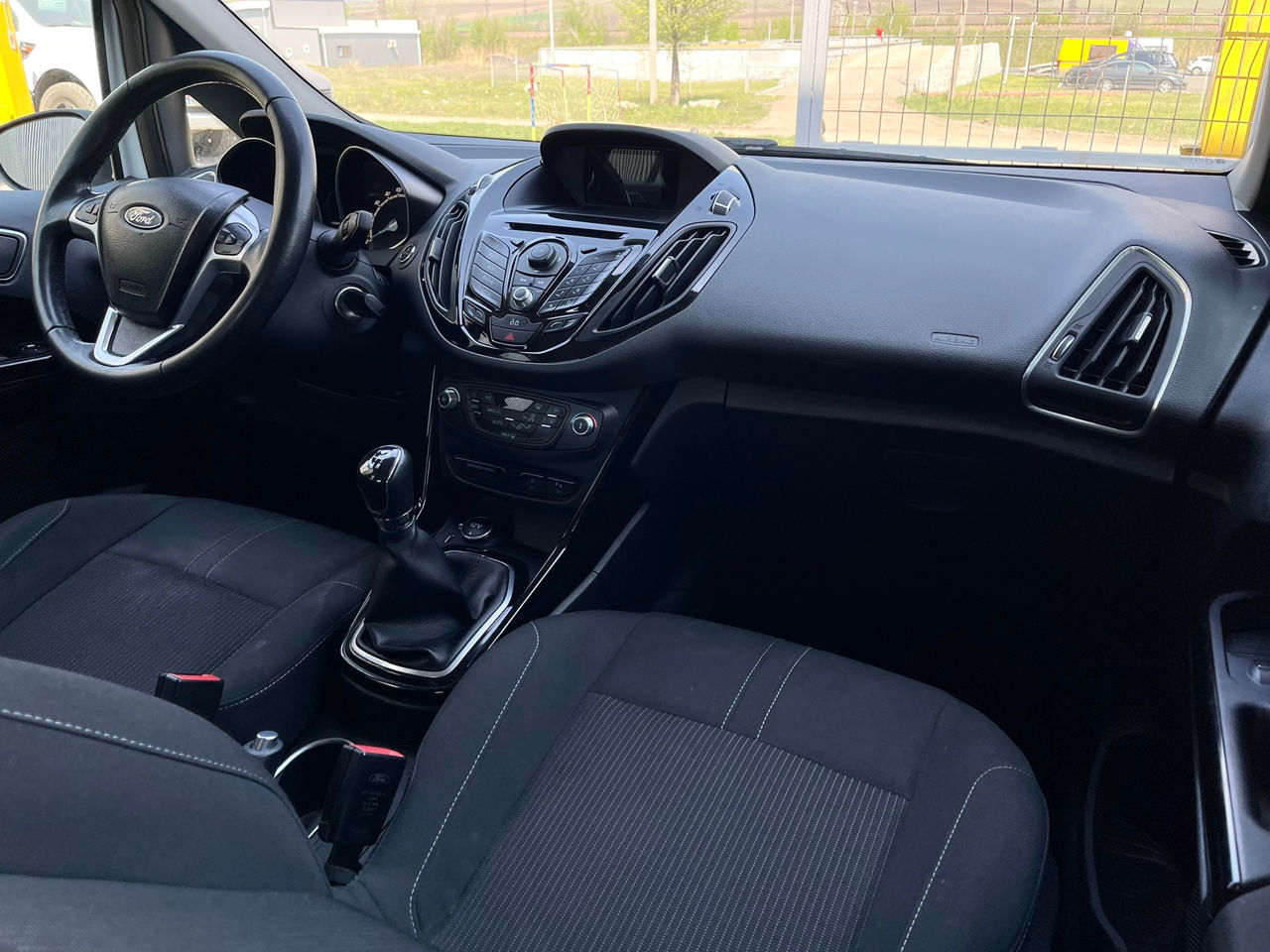 Ford B-Max foto 8