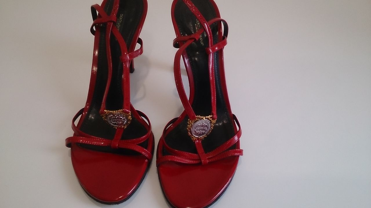 Продая оригинальные Dolce&Gabbana босоножки фото 1