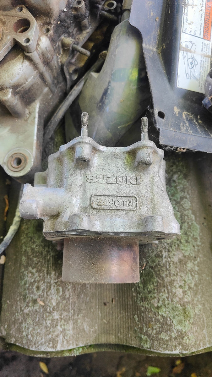 Suzuki Burgman 250cc 1999 foto 1
