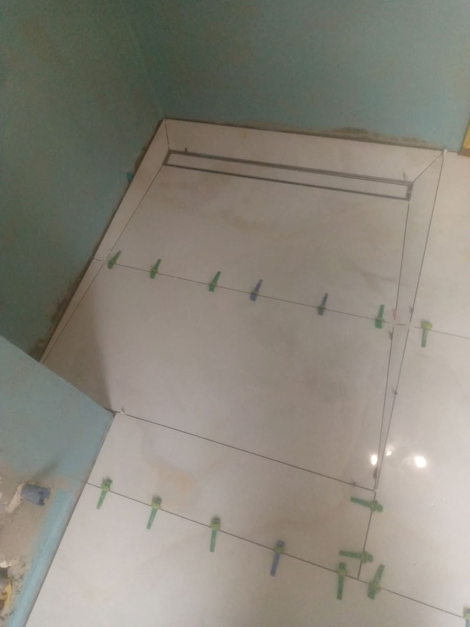 Montarea,,instalarea teracotei, плиточник,placator foto 7