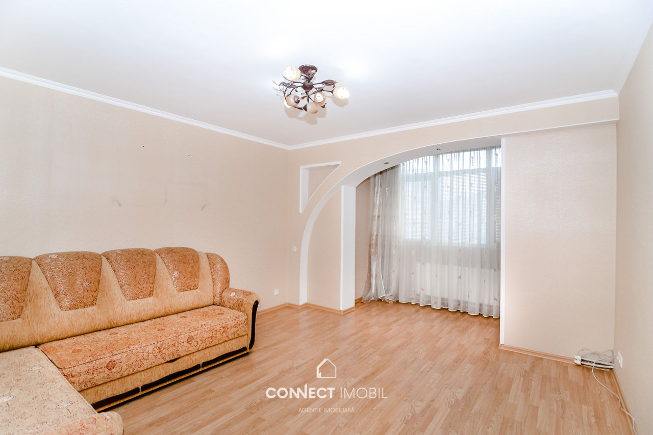 Apartament cu 3 camere, 75 m², Poșta Veche, Chișinău foto 3