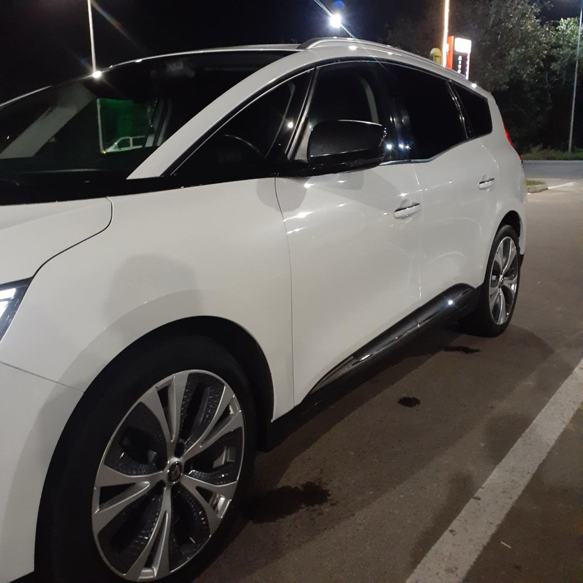 Renault Grand Scenic фото 1