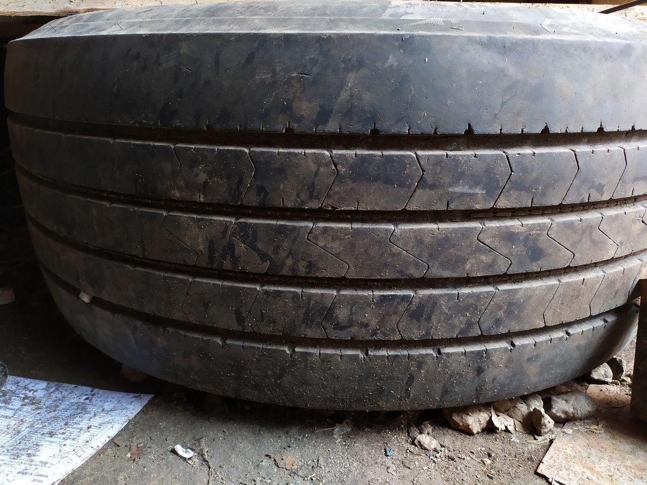 Продам одну шину dunlop