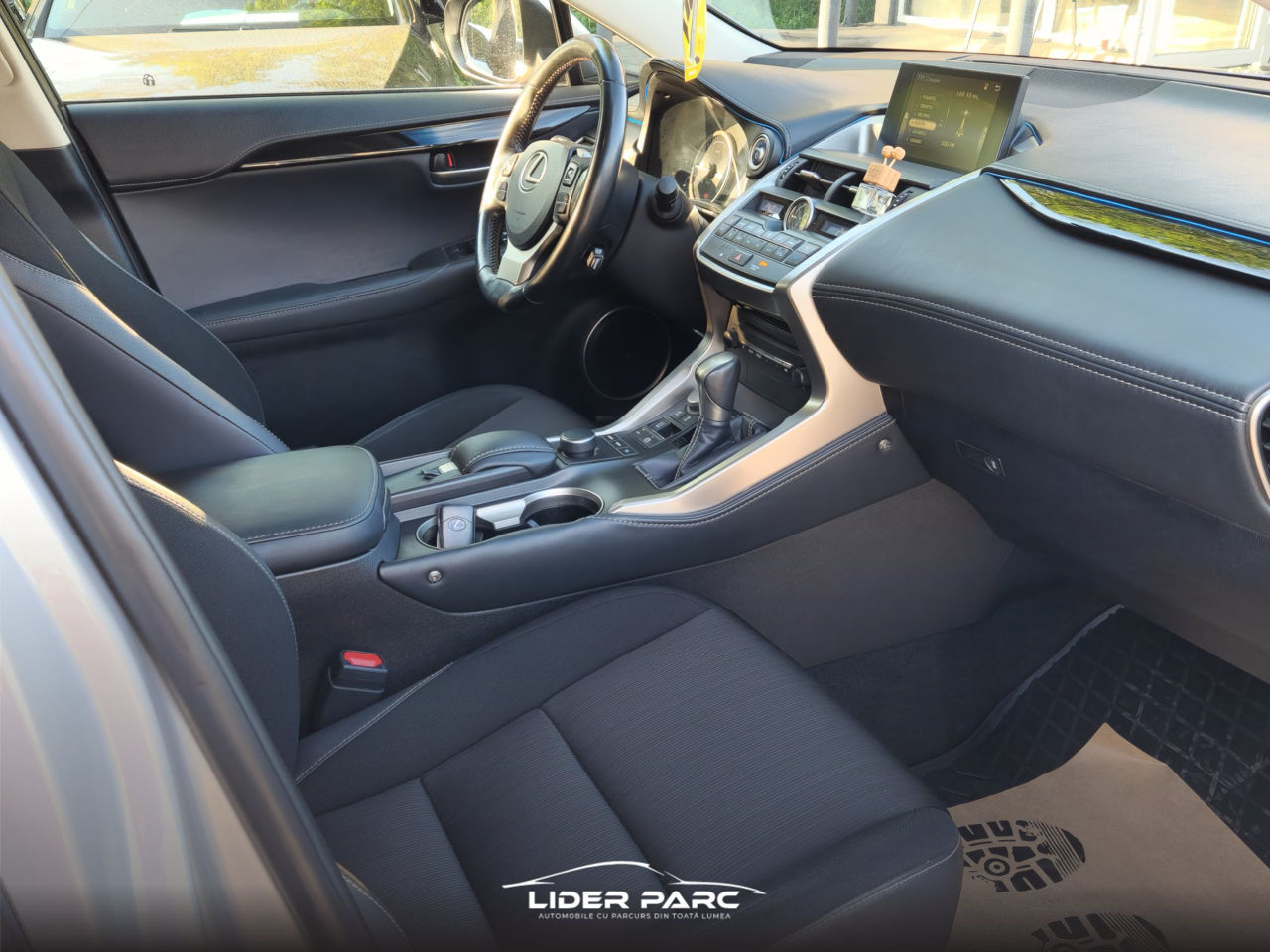 Lexus NX Series foto 5