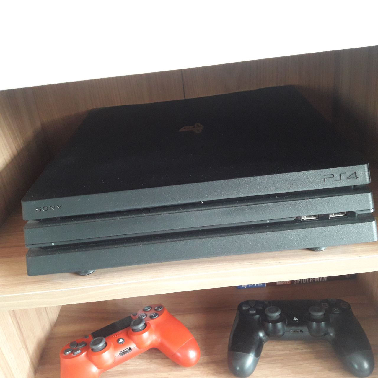 PS4 PRO + джойстики + игры