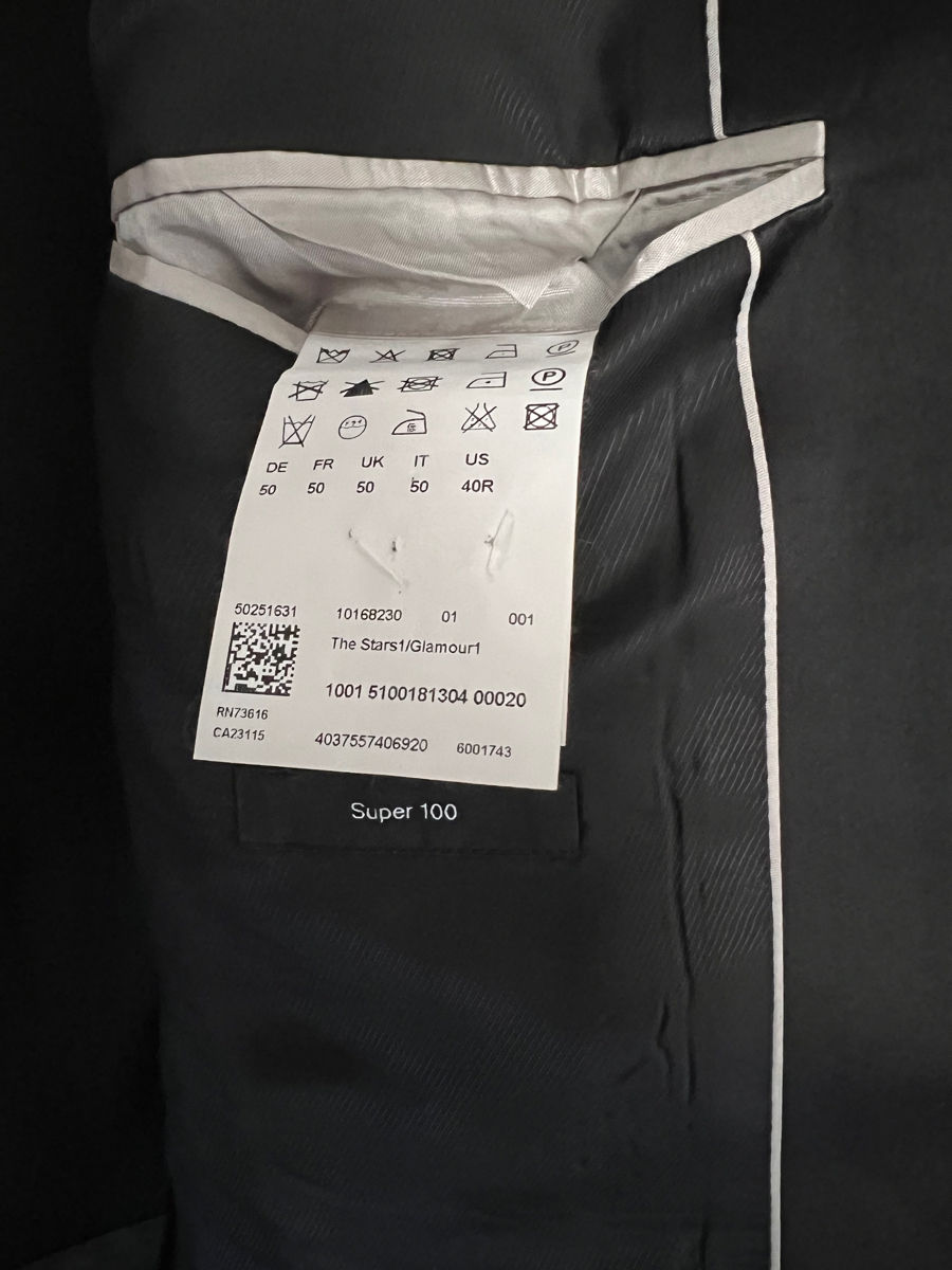 Costum Hugo Boss foto 1