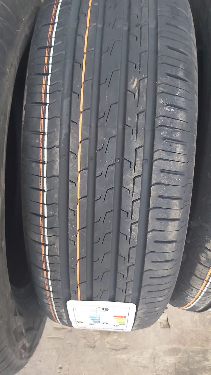 215/ 65 R16 Continental