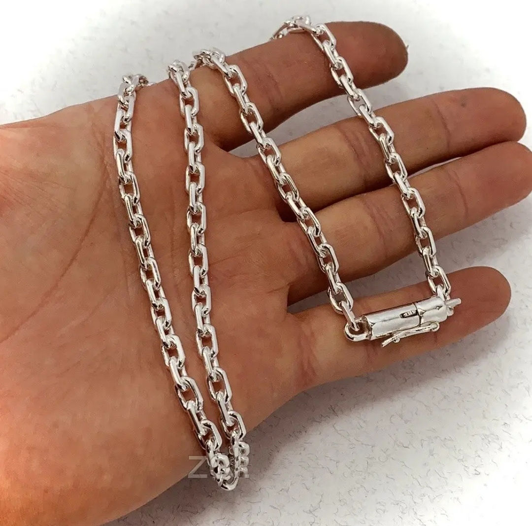 Куплю серебряную цепь.