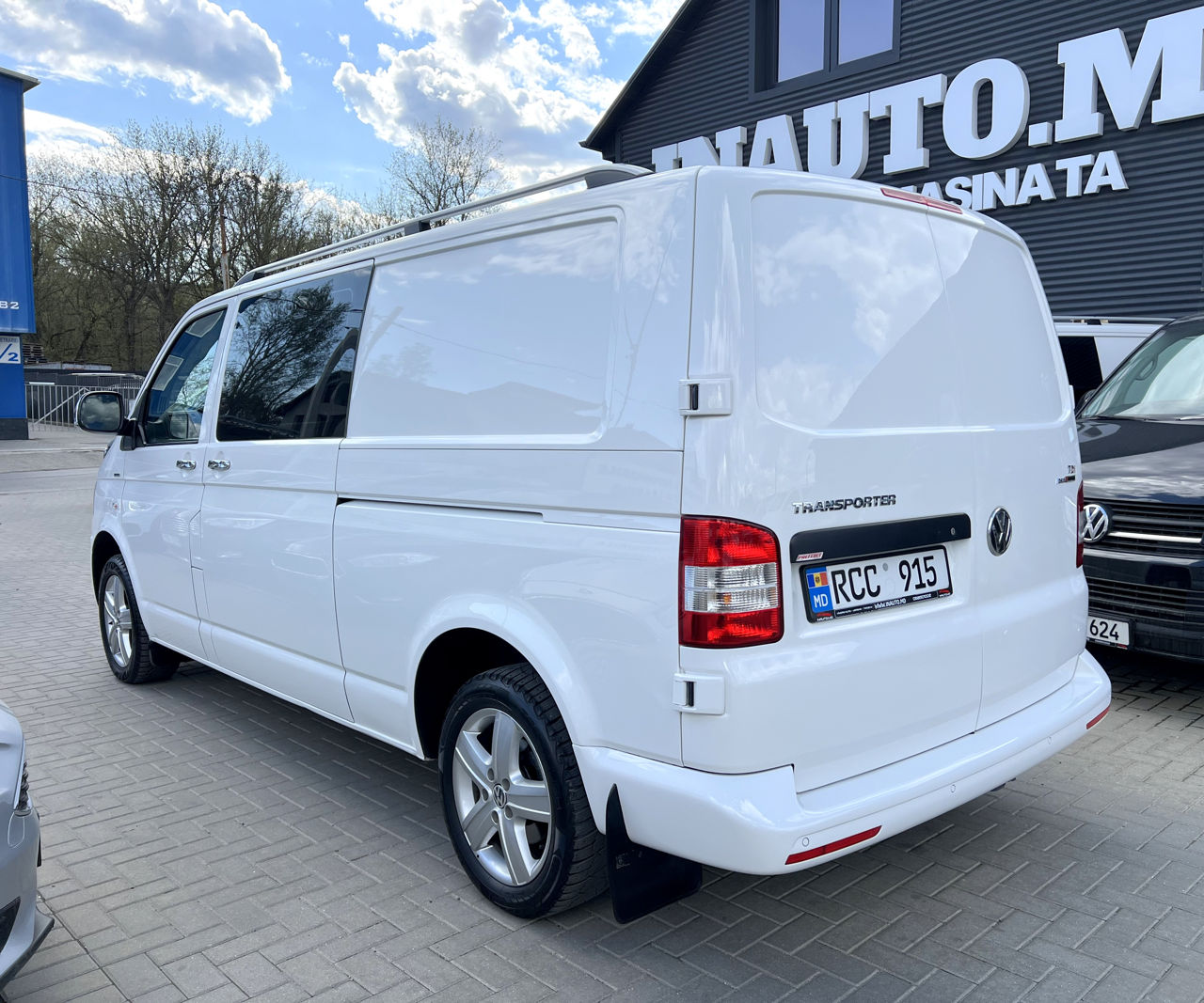 Volkswagen Transporter 6 Locuri 4x4  foto 1
